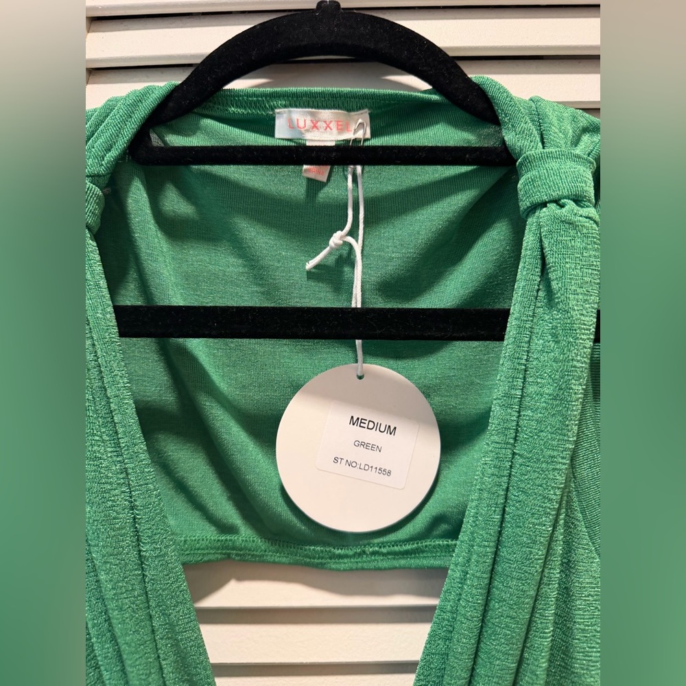 NWT A LITTLE BIT OF EVERYTHING KELLY GREEN TWIST FRONT CUT OUT MAXI DRESS - Picture 7 of 9